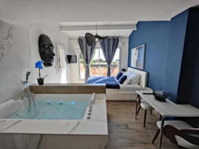 Suites JM - Les Pins Marines - Jacuzzi & Vue Mer